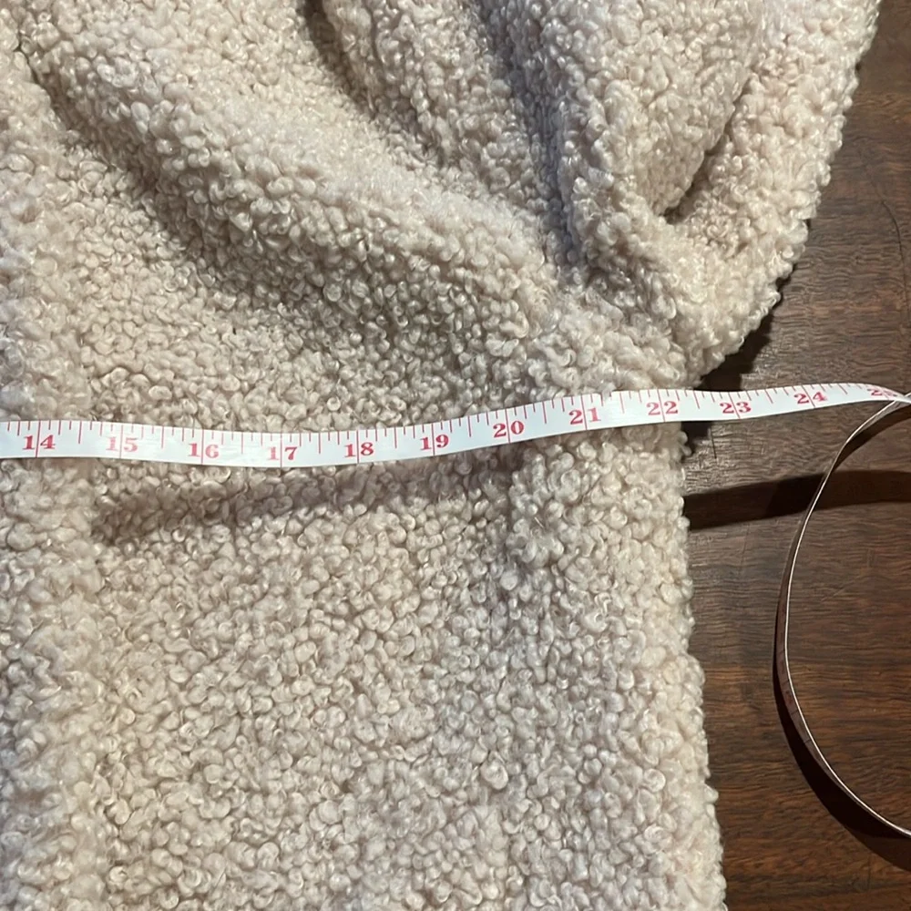 Banana republic oversized Sherpa cocoon coat - Picture 8 of 8